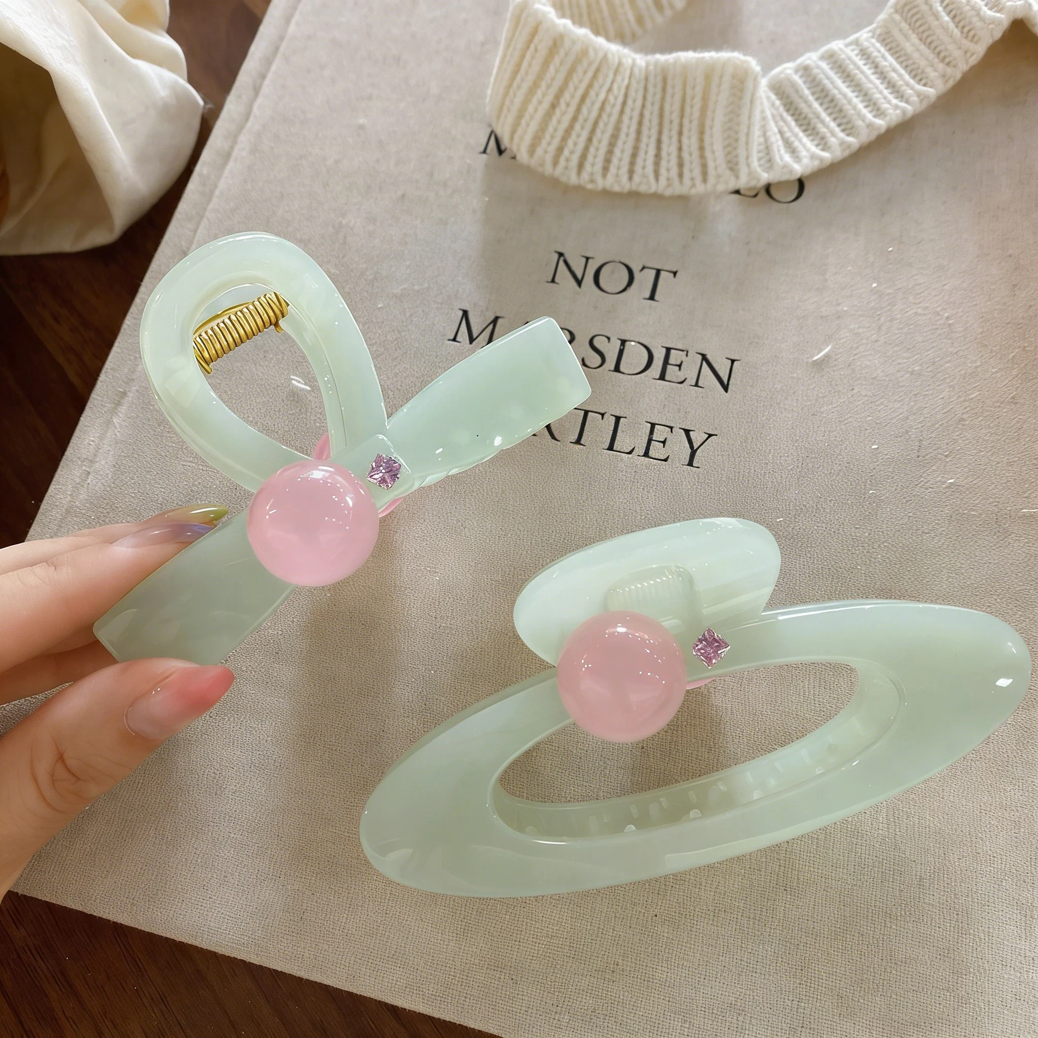 Nouvelle Offre : 1/2 Pinces à Cheveux en Forme de Planète, Polyvalentes, Ovales, Creuses, avec Perle Ronde Rose – Accessoires Capillaires Adorables