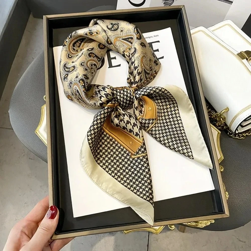 

Luxury Chain Print Small Square Scarf Simulated Silk Thin Neck Scarf Fashion Sunscreen Headscarf Women 70x70cm
