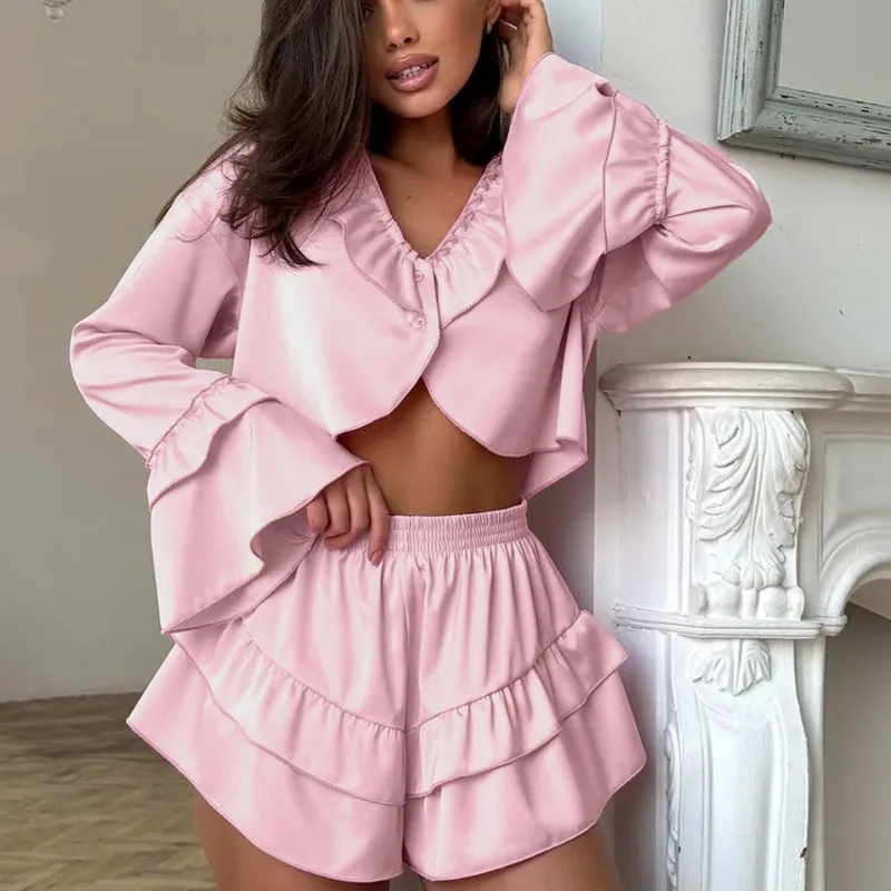 طقم بيجامة بنمط عصري جديد لعام 2026 ملابس نوم غير رسمية بلون سادة بطبقة مزدوجة وكشكشة للنساء ملابس منزلية أنيقة خارج المنزل #4