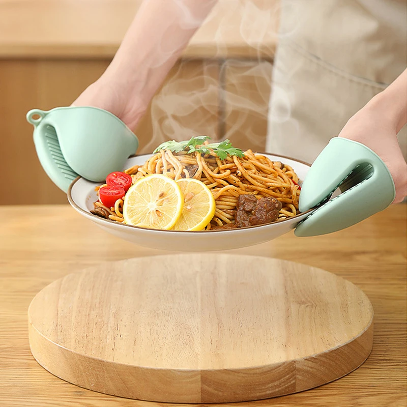 

2PCS Kitchen Oven Mitts Silicone Heat Insulation Gloves Clip Thicken Baking Silicone Oven Mitts Anti-slip Grips Bowl Pot Clips-