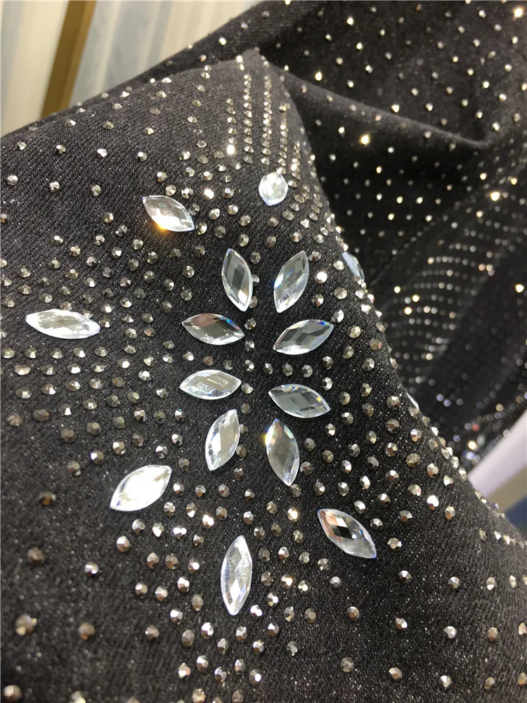 Giacca nera con strass pesanti da donna Cappotto con cappuccio di media lunghezza allentato blu denim lucido Giacca di jeans versatile monopetto
