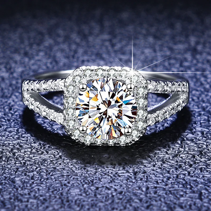 خاتم بلاتيني pt95moissanite ، خاتم ذهب 18 قيراط للزواج ، 1 قيراط ، D Color vs1 ماسي