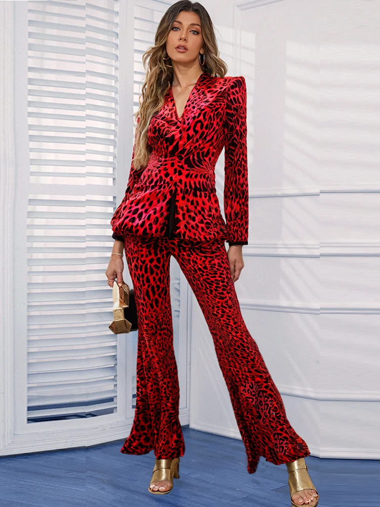 Trajes de pantalón de terciopelo para mujer, conjunto de dos piezas con estampado de leopardo rojo y azul, pantalones acampanados y chaqueta, traje de 2 piezas para Festival, novedad de 2024