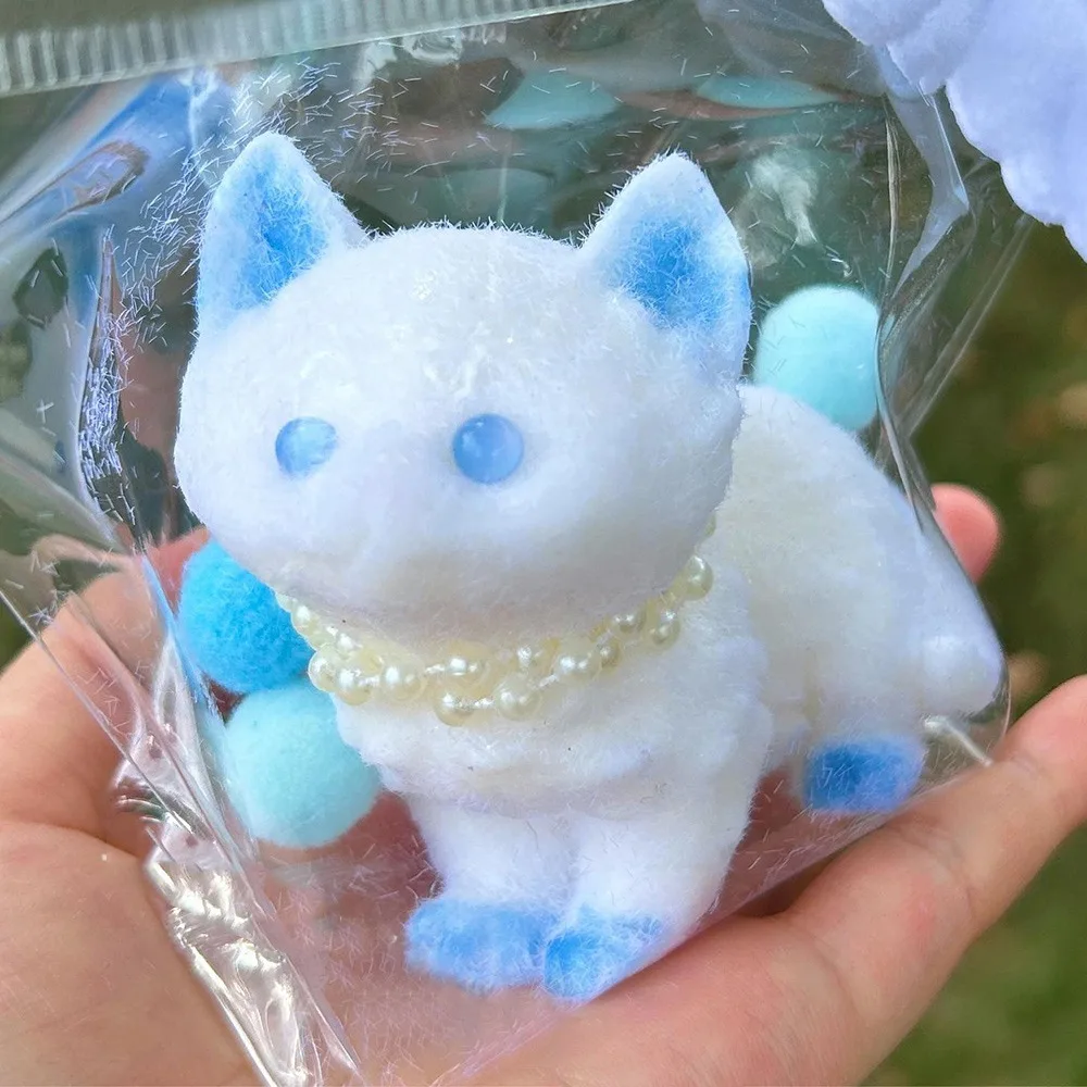 Soft Release Squeeze Cat Cartoon Stress Relief Cat Stress Relief Squeeze Ball Funny TPR Pinching and Decompressing Toy