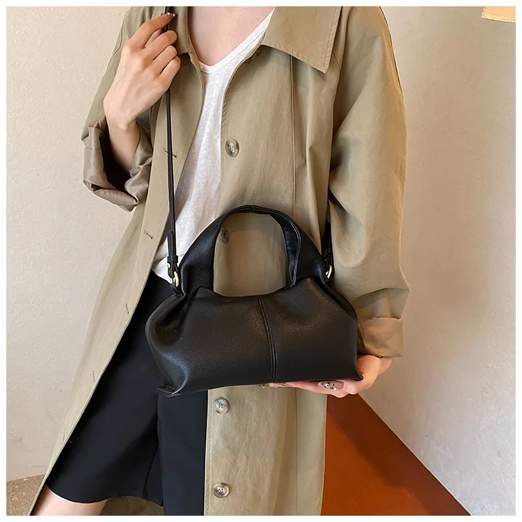 

New Urban Simple Fashion Popular Design Soft Leather High-end Handbag Shoulder Commuting Messenger Women's Bag