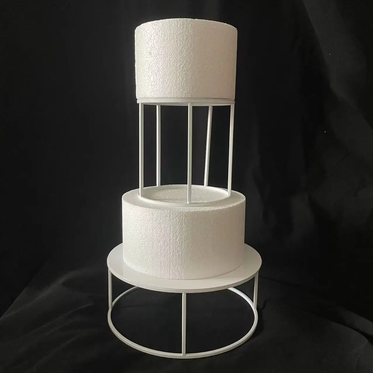 

White Metal Round Cake Stands Elegant Pastry Stand Cake Decorating Professional for Wedding Birthday Parties