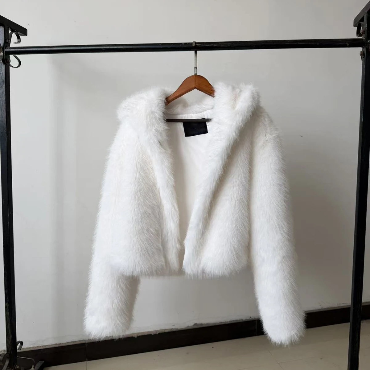 Women Winter Hooded Faux Fur Coat 2026 Warm White Fluffy Jacket Plush Cropped Overcoat Luxury Snow Outwear