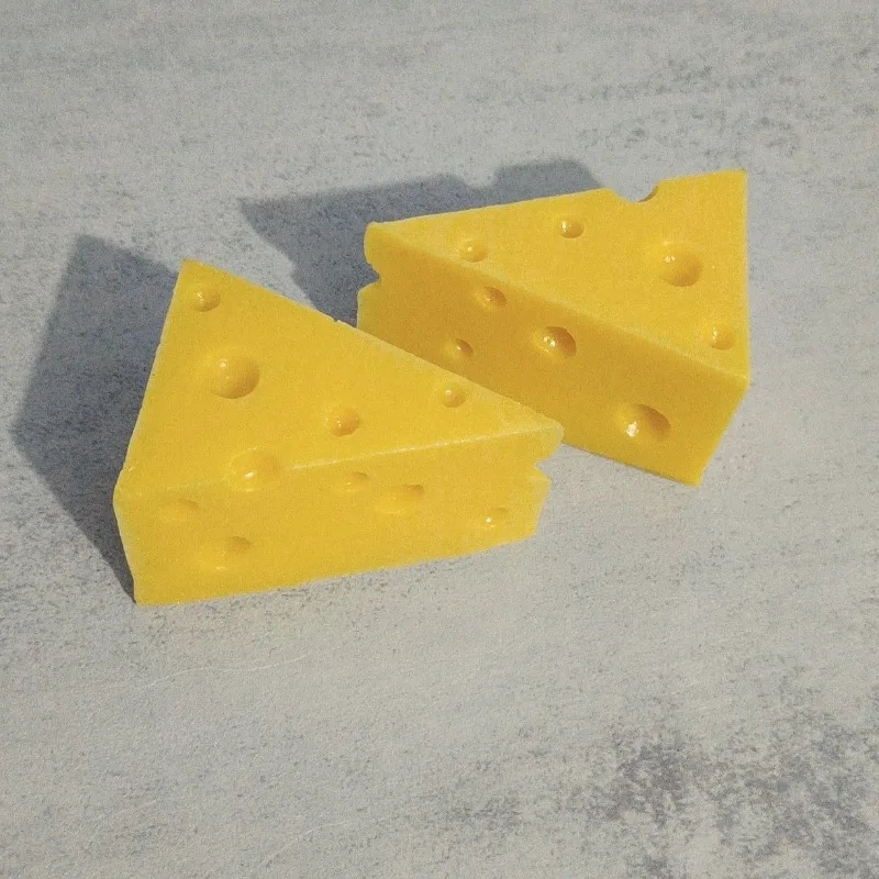 Artificial Triangle Cheese Model, Imitation Mousse Cake Fake Dessert Prop, Kids Display Decoration Accessory for Home Decor
