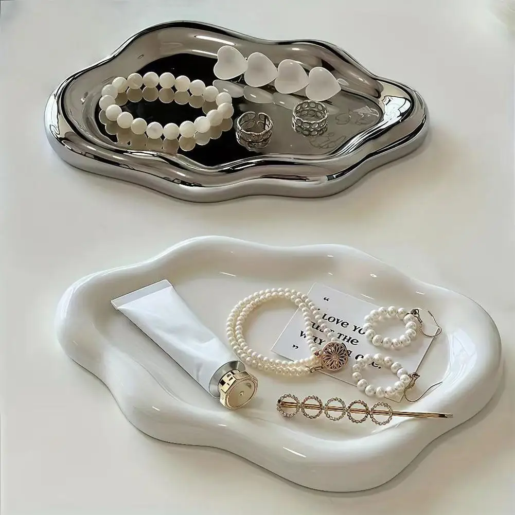 

2025 new ins minimalist jewelry storage tray creative white and silver plates decorative ornaments electroplated jewelry tray