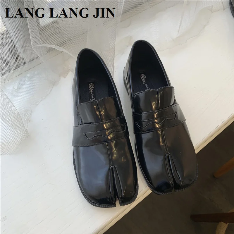 Women Flats Tabi Ninja Moccasins Round Split Toe Shallow Lazy Slip On Slingback Mules Leather Shoes Soft Loafers Slip On Ballet