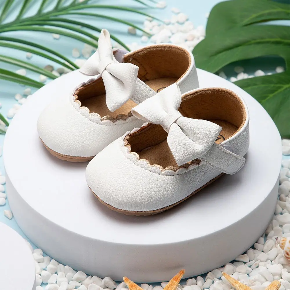 Scarpe da principessa con suola morbida in gomma antiscivolo in pelle PU dolce neonato scarpe Casual per bambini primi camminatori Bowknot