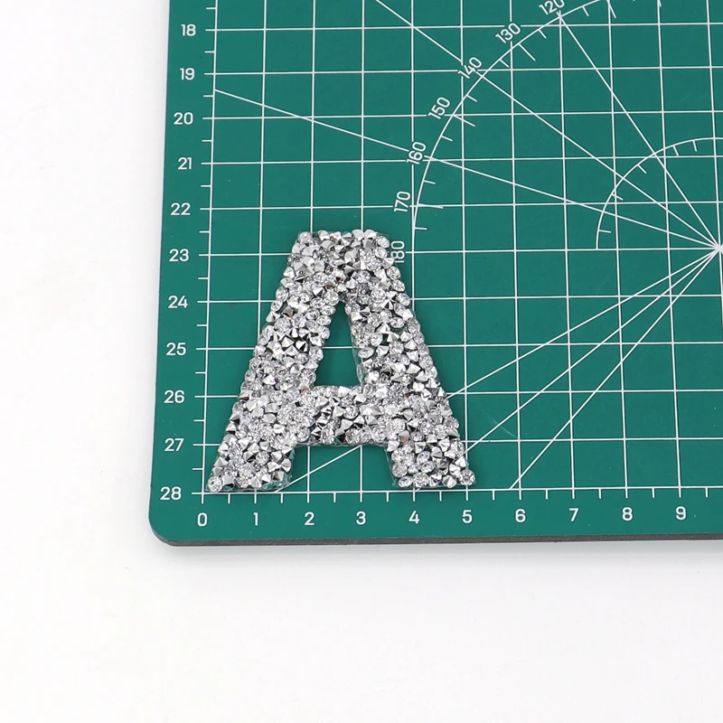 1 قطعة حجر الراين الفضة الأبجدية رقم الحروف المطرزة الحديد على للملابس شارة لصق للملابس حقيبة الأحذية Stripes بها بنفسك المشارب #4