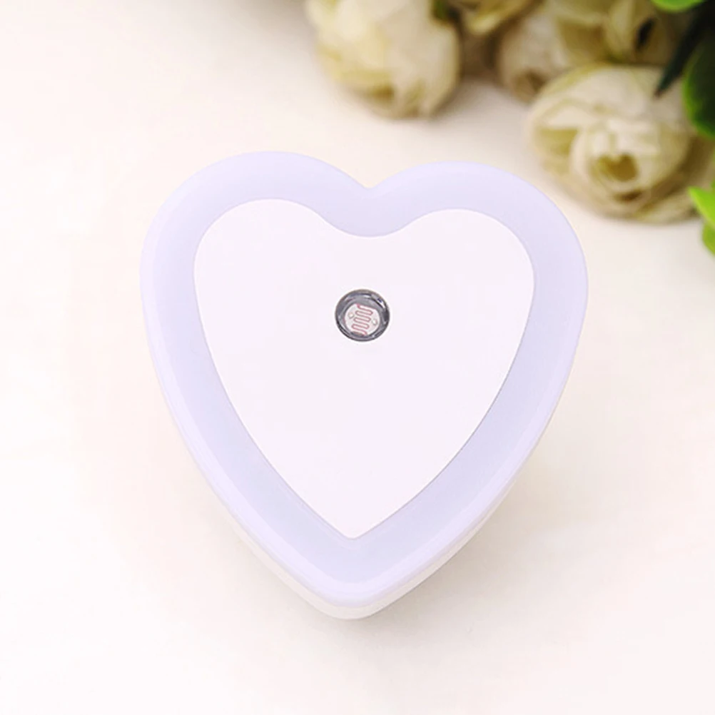 

4pcs Heart Design Night Light LED Plug in Wall Lamp Cozy Bedside Lights for Hallway Bedroom Room with US Plug (Mixed Colors
