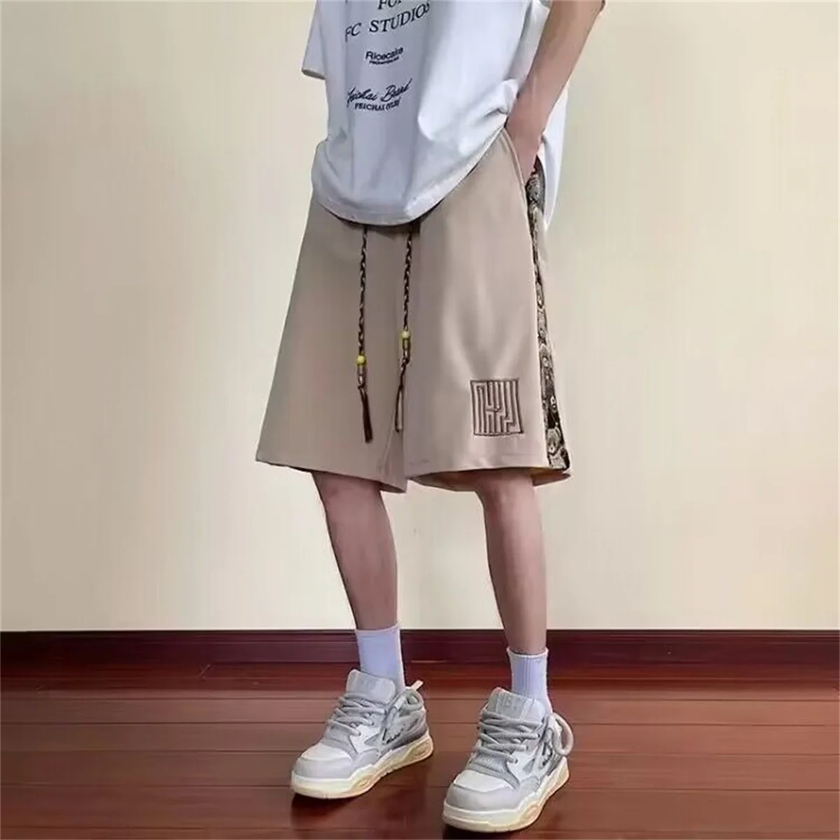Black Hip Hop Harajuku Shorts Men Summer Running High Street Loose Pants Streetwear White Casual Couple Shorts Boys Girl