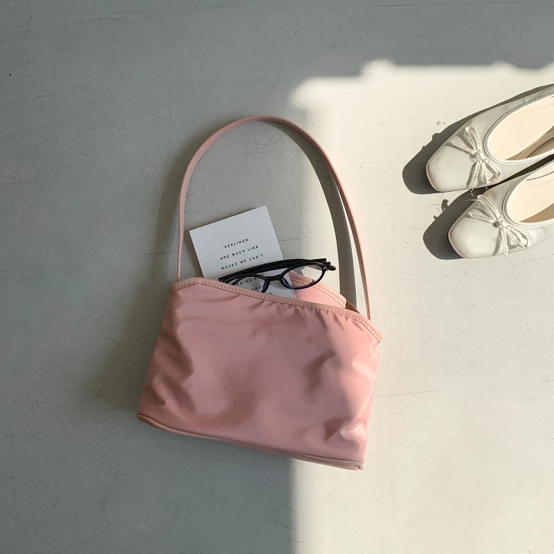 

Модные женские сумки через плечо, весенние нейлоновые сумки конфетных цветов, повседневные и простые сумки для поездок на работу, легкие сумки через плечо.