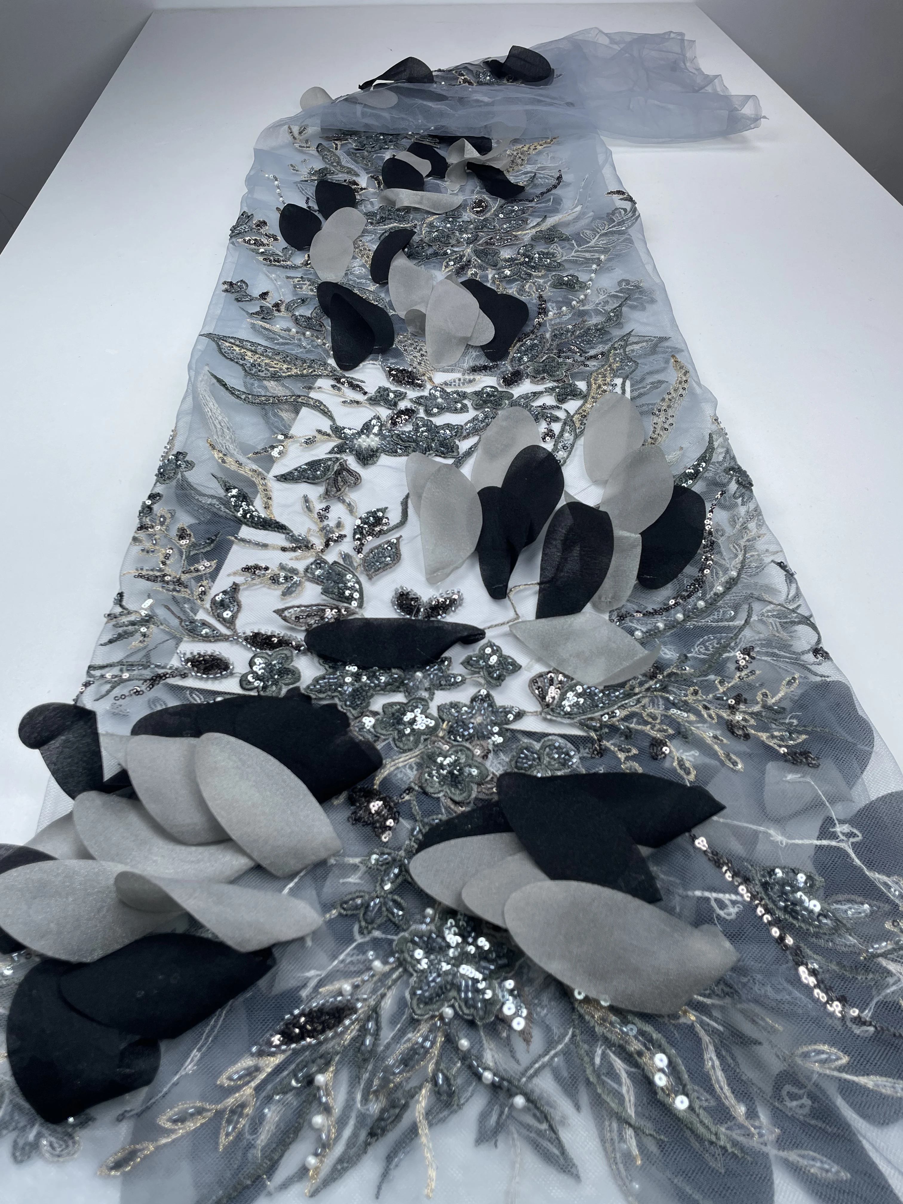 African 3D Flower Lace Fabric 5 Yards High Quality Beaded Embroidery Lace Fabrics Sequence Tulle Lace For Wedding Party Dress