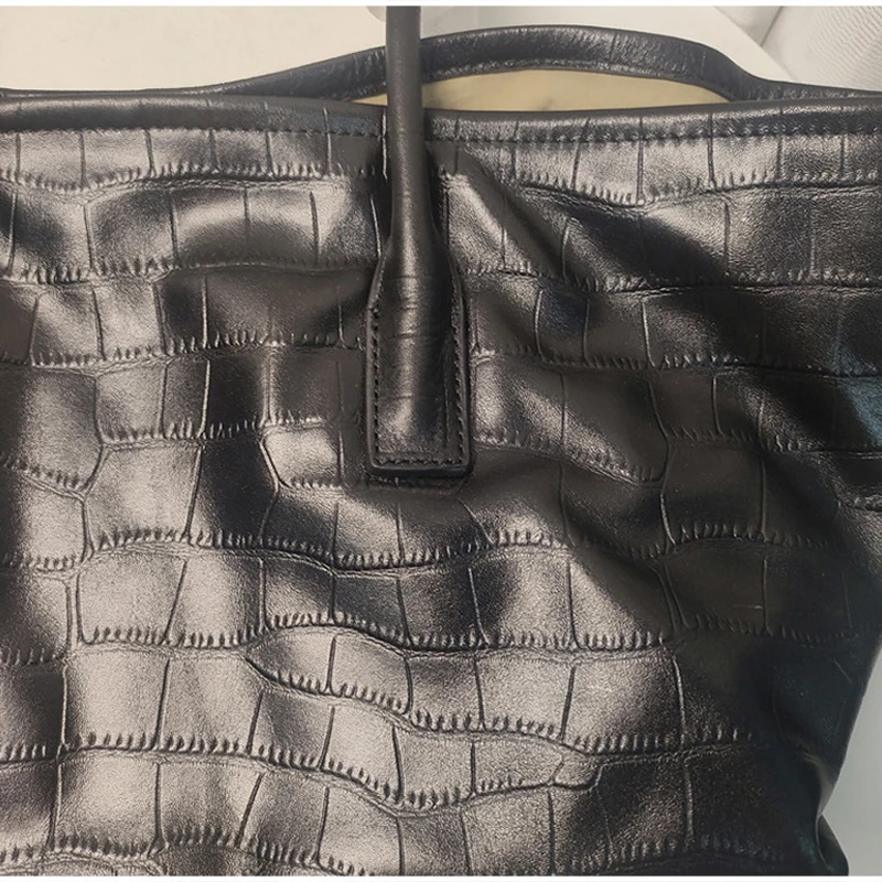 Luxuriöse Handtasche aus Rindsleder mit Krokodil-Textur und Steinmuster, Große Kapazität, Damen-Schultertasche mit Magnetverschluss, Schwarz – Detail 5
