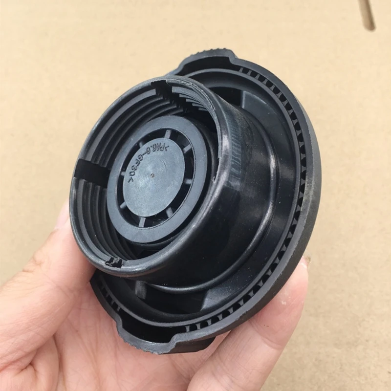 

A2BF Engine Cooling System Caps Water Lid Cover For Easy Installation 3W0121321A