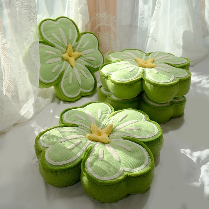 

Плюшевая подушка-плед 2-в-1 для взрослых Spring Clover для декора дома