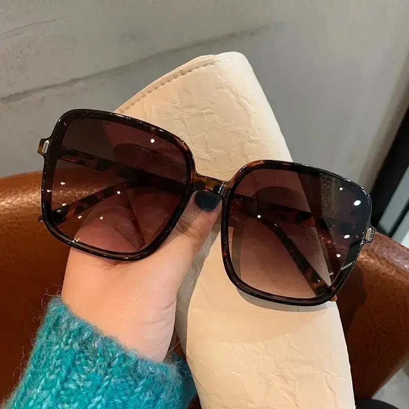 Sunglasses Women Fashion Gradient Glasses Square Large Frame  Cycling Glasses Outdoor Sun Glasses Oversized 2024