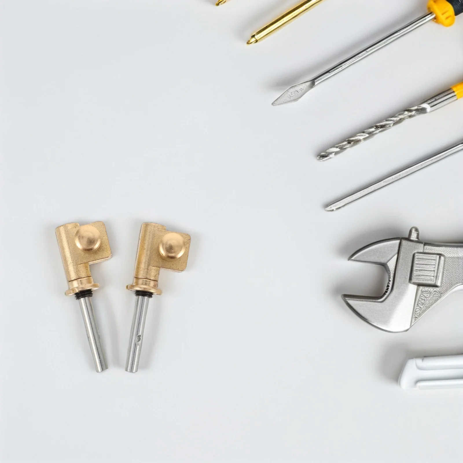 

1Pair Erhu Tuning Shaft Mechanism Precise Adjustments Comfortable Grip Versatile String Instrument Axle Musical Instrument Parts