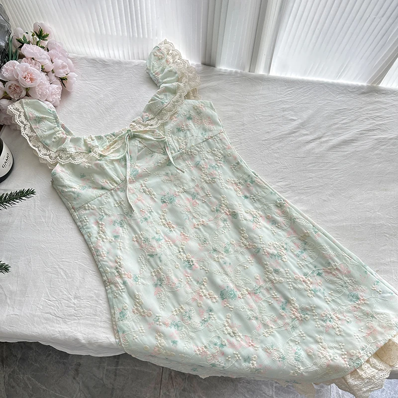 Sommer Floral Camis Kleid Koreanische Süße Square Neck Fliegen Sleeve EINE Linie Kleid Harajuku Kawaii Ärmellose Spitze Patchwork Vestidos