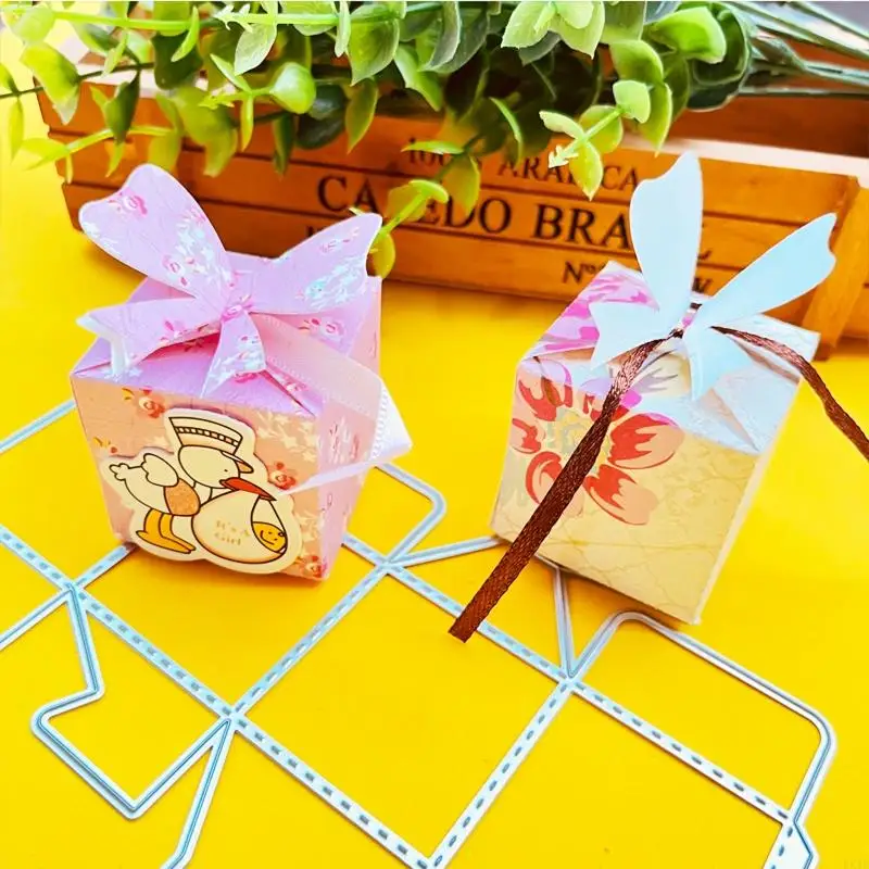 KX4B 3D Bowknot Candy Box Box خياطة القطع المعدنية يموت استنسل DIY طي مصنوعة يدويًا للحالة