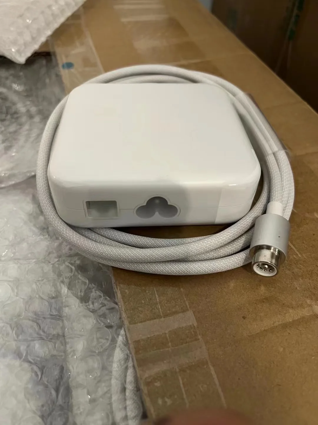 143W adapter for Imac  with link