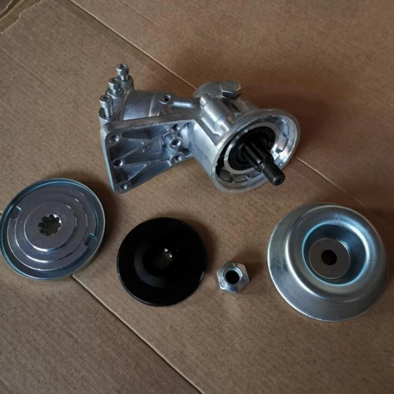 PORK-Gear Case Getriebekopf für Oleo Mac Dia 32 mm 10T Freischneider Getriebegehäuse Getriebe EM753 746T, 750T, 753T,755 MASTER 61112072 R