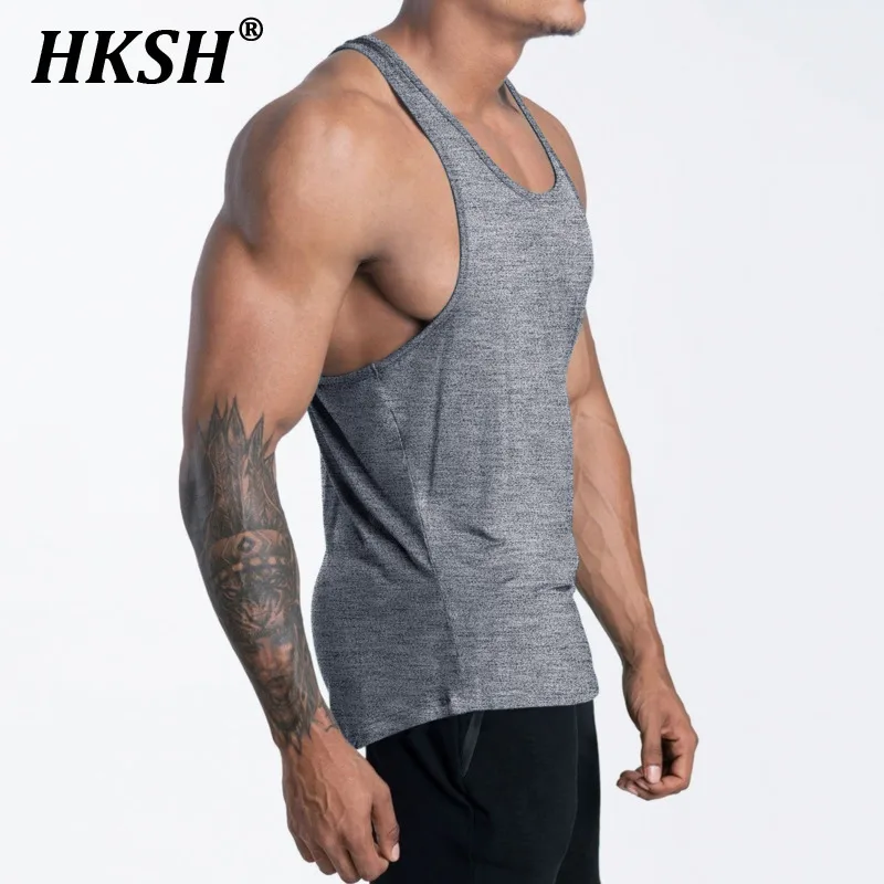 HKSH European Ins Men's Sports Fitness Tank Tops Racerback Running Basketball Quick Drying Fashion Vest Chic Waistcoat HK1671