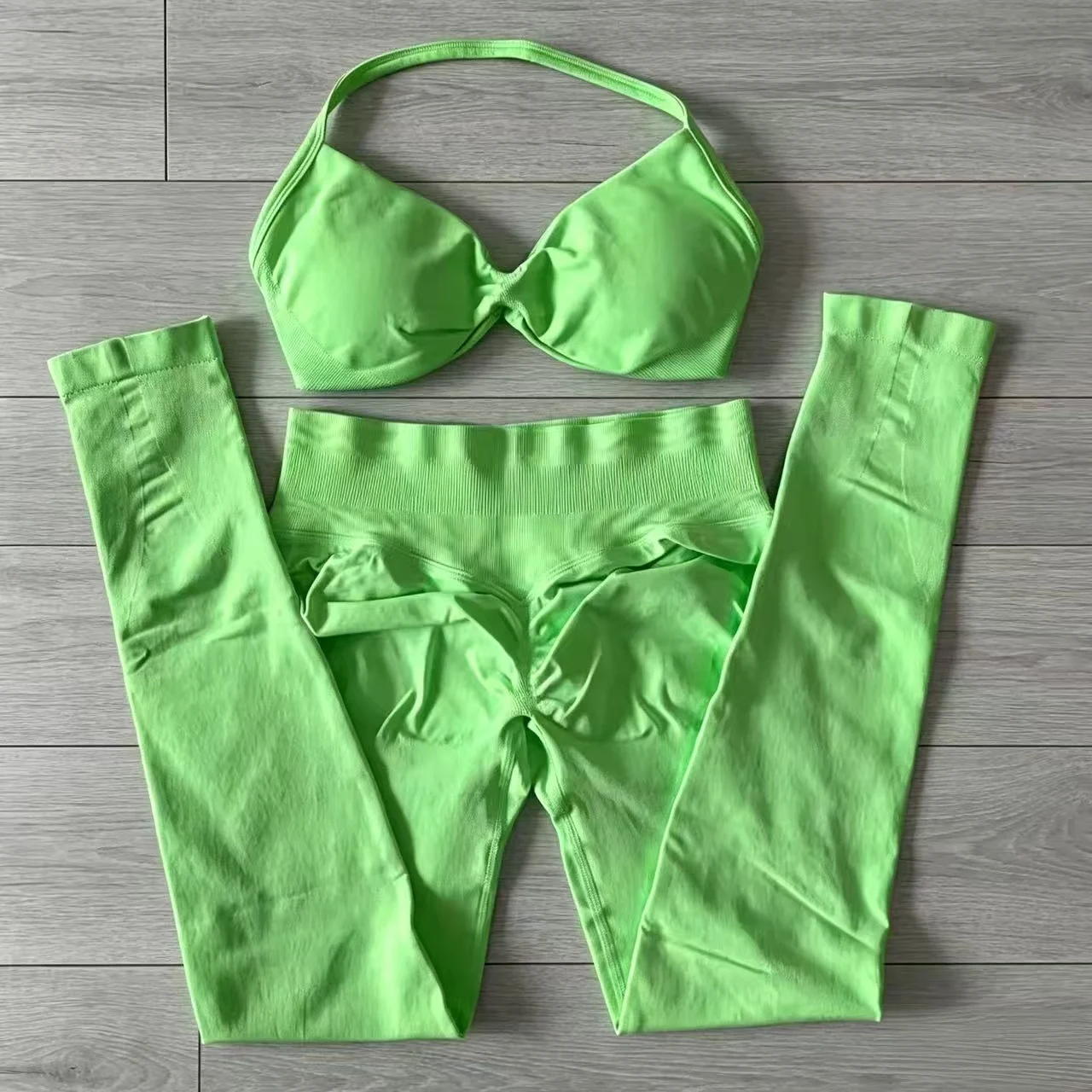 2 Pieces Seamlessyoga Set Women Workout Scrunch Leggings Set Strappy Halter Sports Bra Fitness Gym Clothing Workout