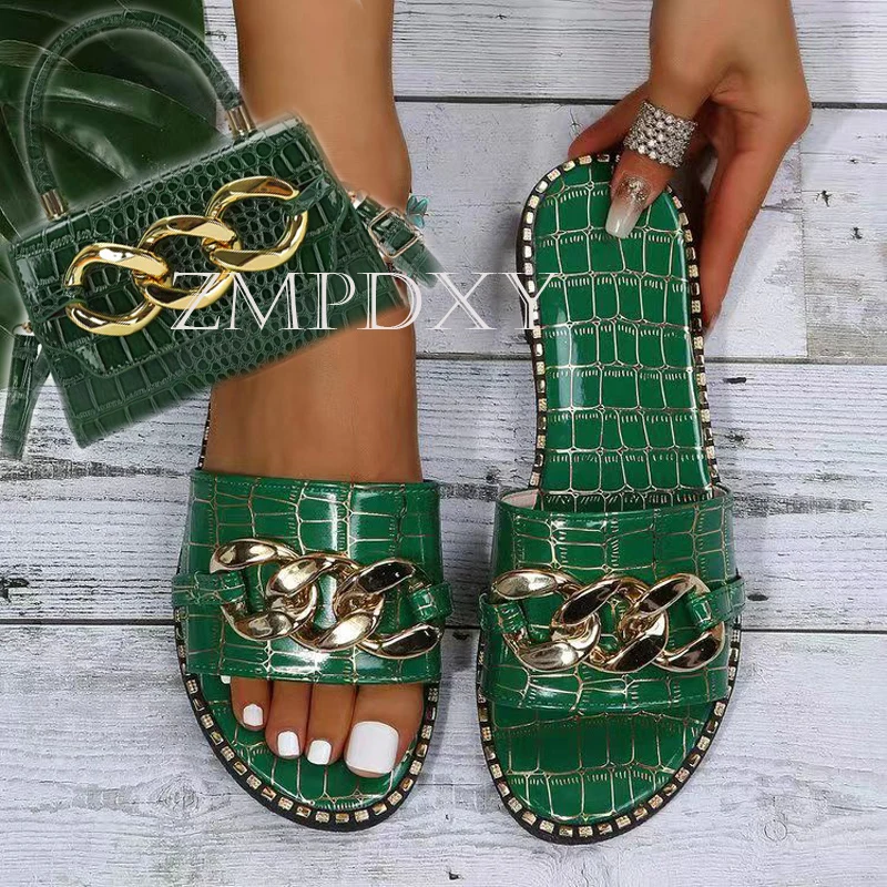 New Arrivals Designer Wholesale Summer Chain Women's Flat Slippers And Bag Set Beach Ladies Platform Sandals Matching Purse Set