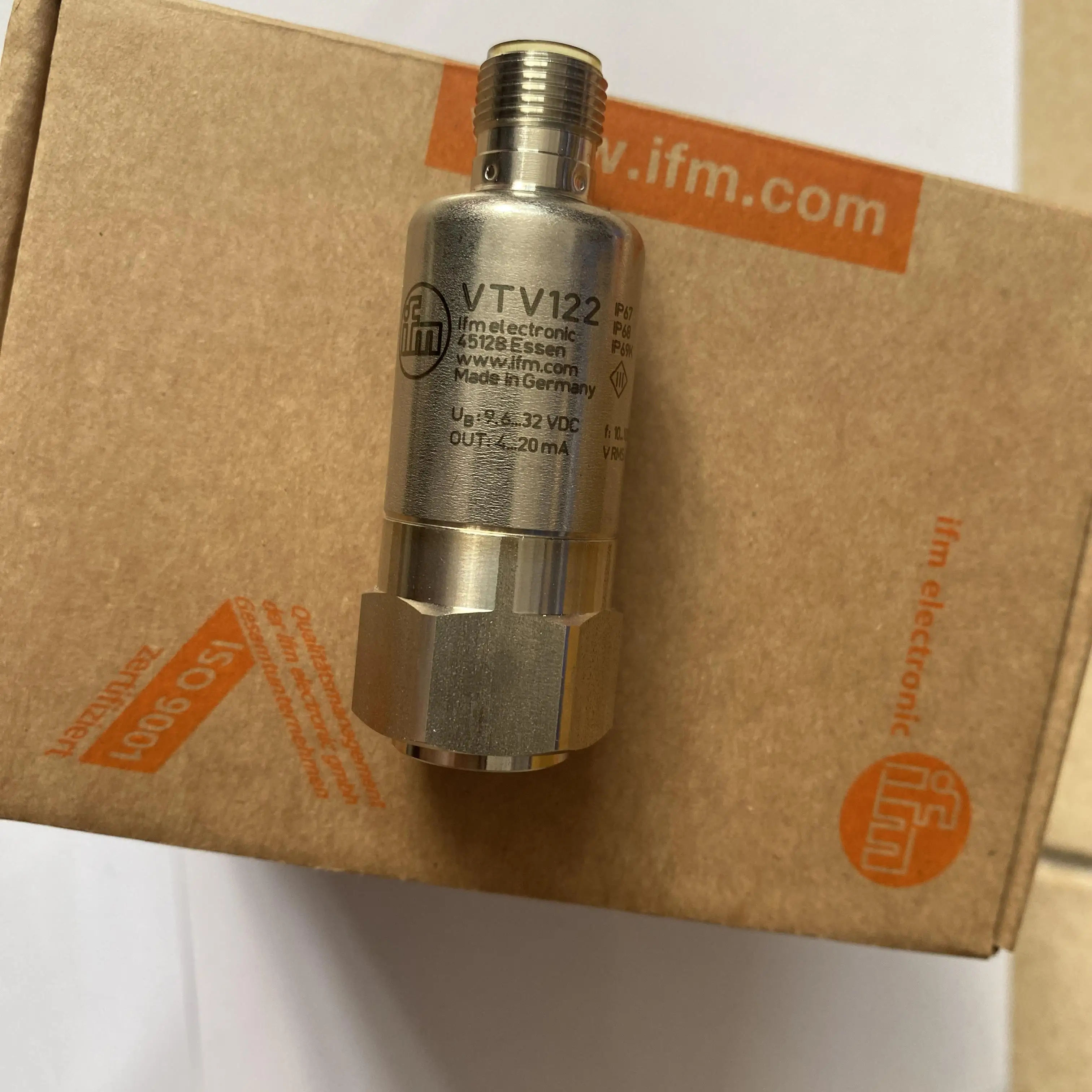 High Quality IFM VTV12A VTV122 Vibration Transmitter Encoder Original Germany New Genuine Product