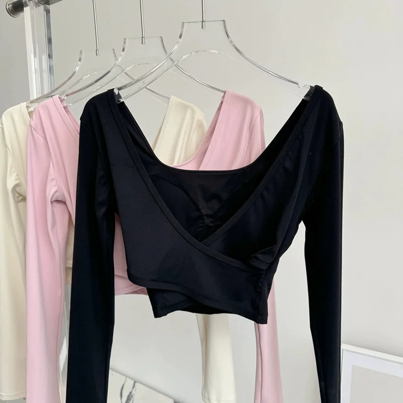 Feste Brustpolster, überkreuzter Rücken, Yoga-Kleidung, eng anliegend, schlankmachend, Sport-Langarm-Laufshirt, Fitness-Oberteil, Shirts – Detail 11