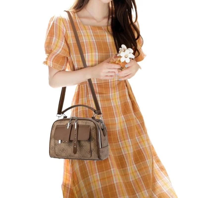 

Women's Crossbody Bag, New High-end Small Round Handbag for Mothers