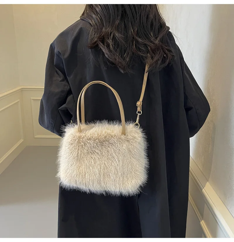 

Однотонная плюшевая сумка премиум-класса, простая текстура, модная универсальная сумка на плечо для женщин, маленькая квадратная сумка, осень-зима 2025