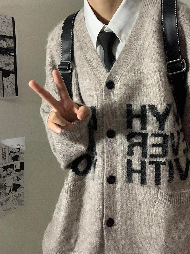 

Мужской вязаный кардиган в ретро-американском стиле с V-образным вырезом, осенне-зимний, повседневный, в университетском стиле, вязаный свитер-верхняя одежда