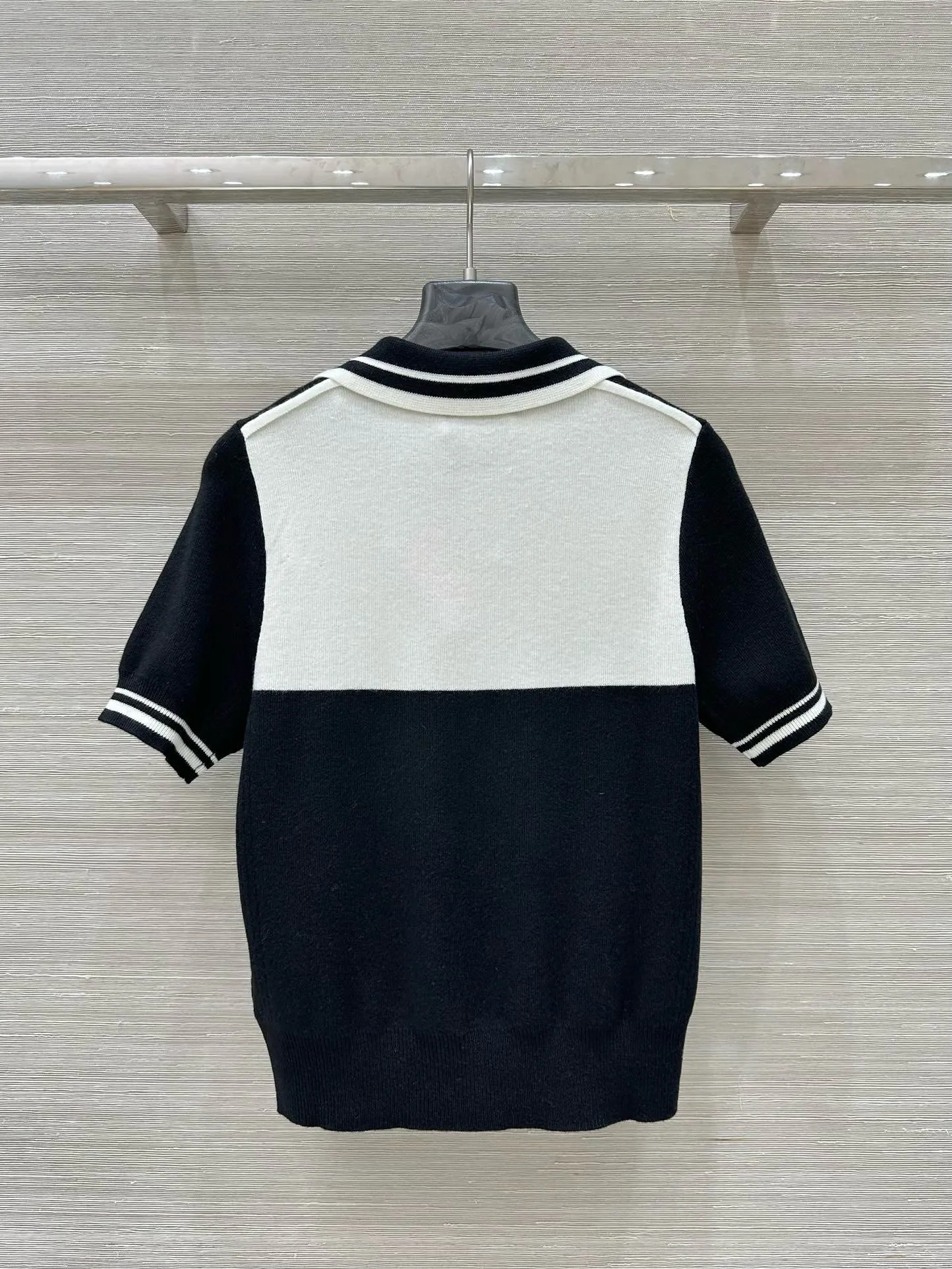 25 SpringSummer Collection Collar Design Color Comparison Short Sleeve T-shirt Cashmere Yarn Casual Fashion Knitted Short Sleeve