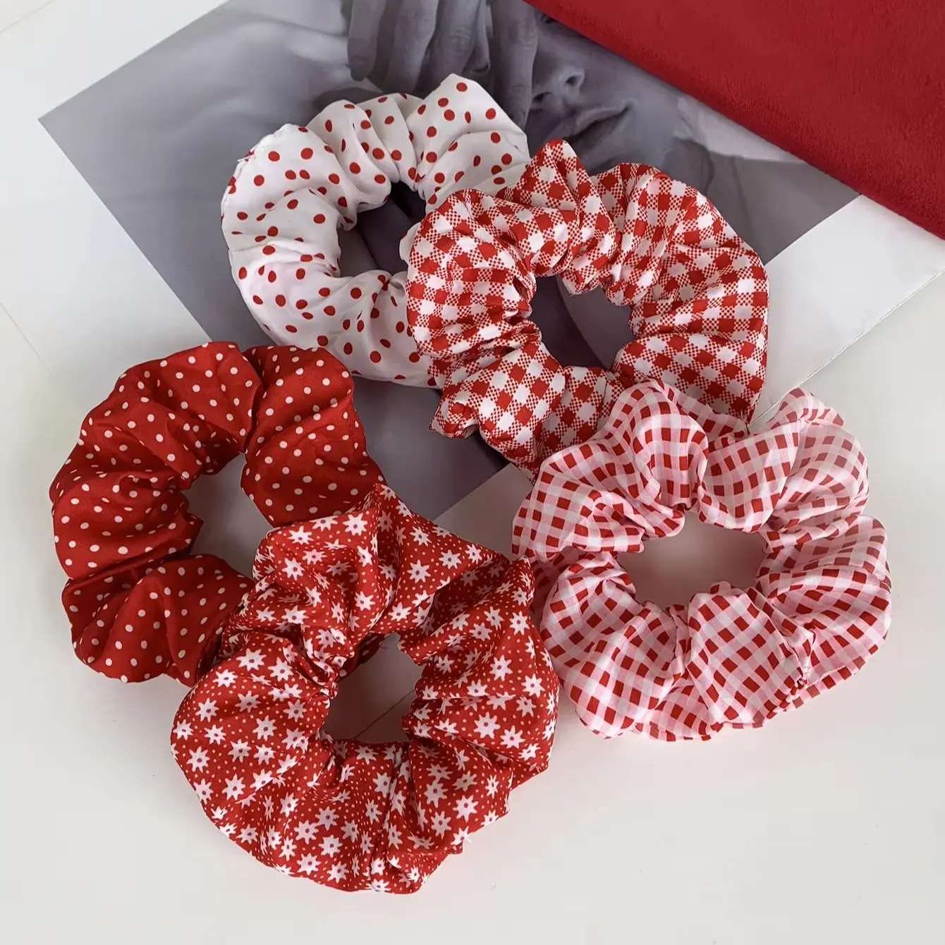 5 Stück Niedliche Rosa Mädchen-Haargummis Schonende Gummibänder mit Punktmuster im Koreanischen Stil Hochelastische Bunte Pferdeschwanz-Haargummis Schwarz 1 – Detail 4