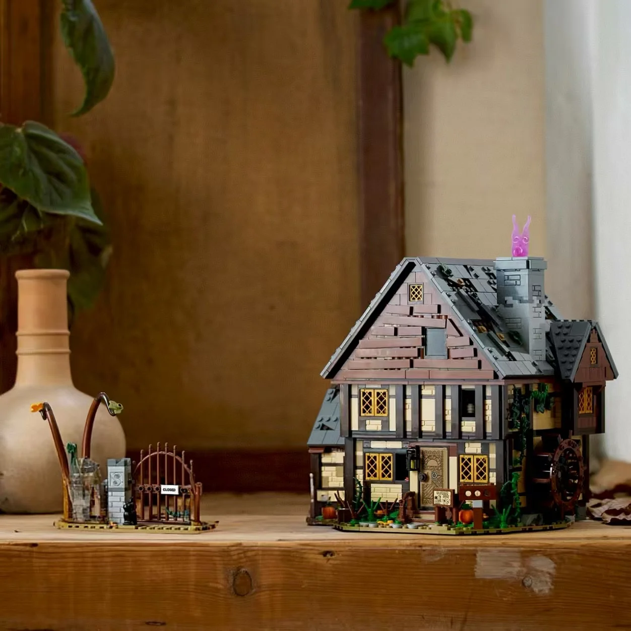 2025年新作DIY姉妹ハウス組み立てビルディングブロック ハロウィンクリエイティブおもちゃ 子供の誕生日プレゼント