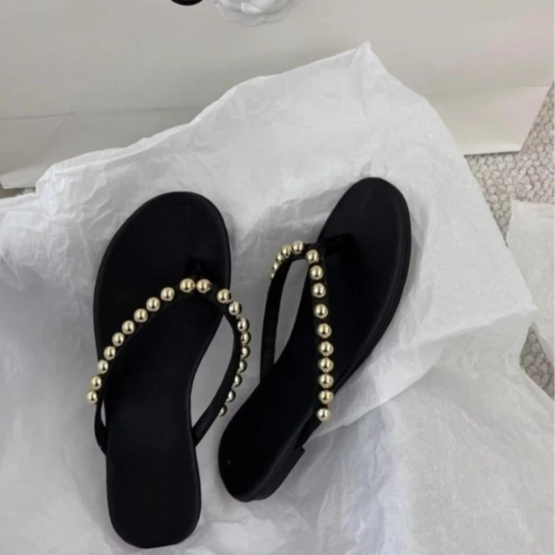 2026 Summer Fashion Pearls Beach Flip Flops for Women Clip Toe Flat Slides Sandals Woman Comfortable Non Slip Outdoor Slippers view 2