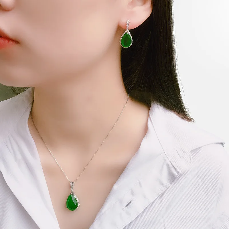 

Exclusive supply of emerald pendant and earring sets, one-piece drop shipping, European and American fashion popular emerald rin