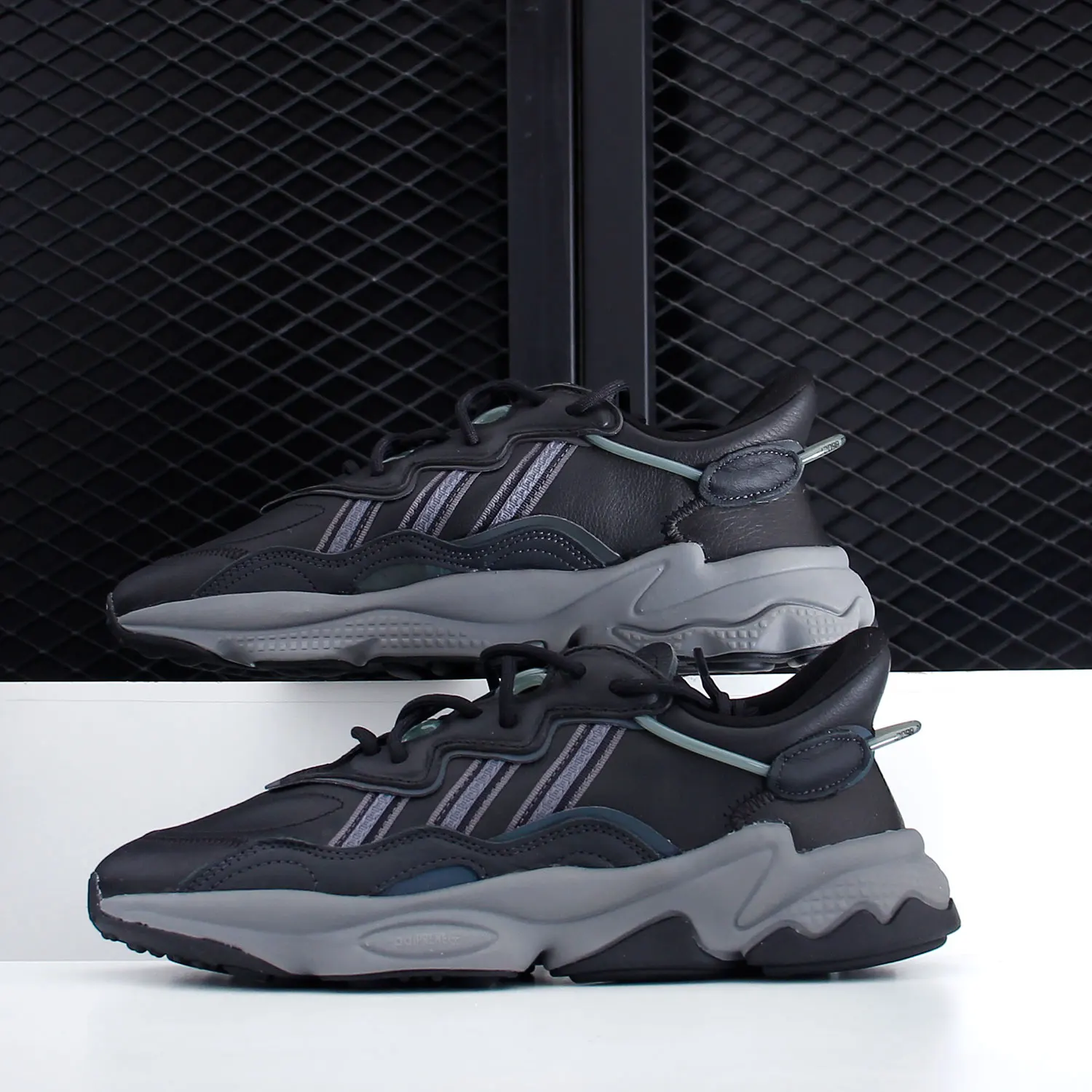 

Adidas натуральная клеверная мужская и женская модная износостойкая повседневная спортивная обувь для папы EE7004