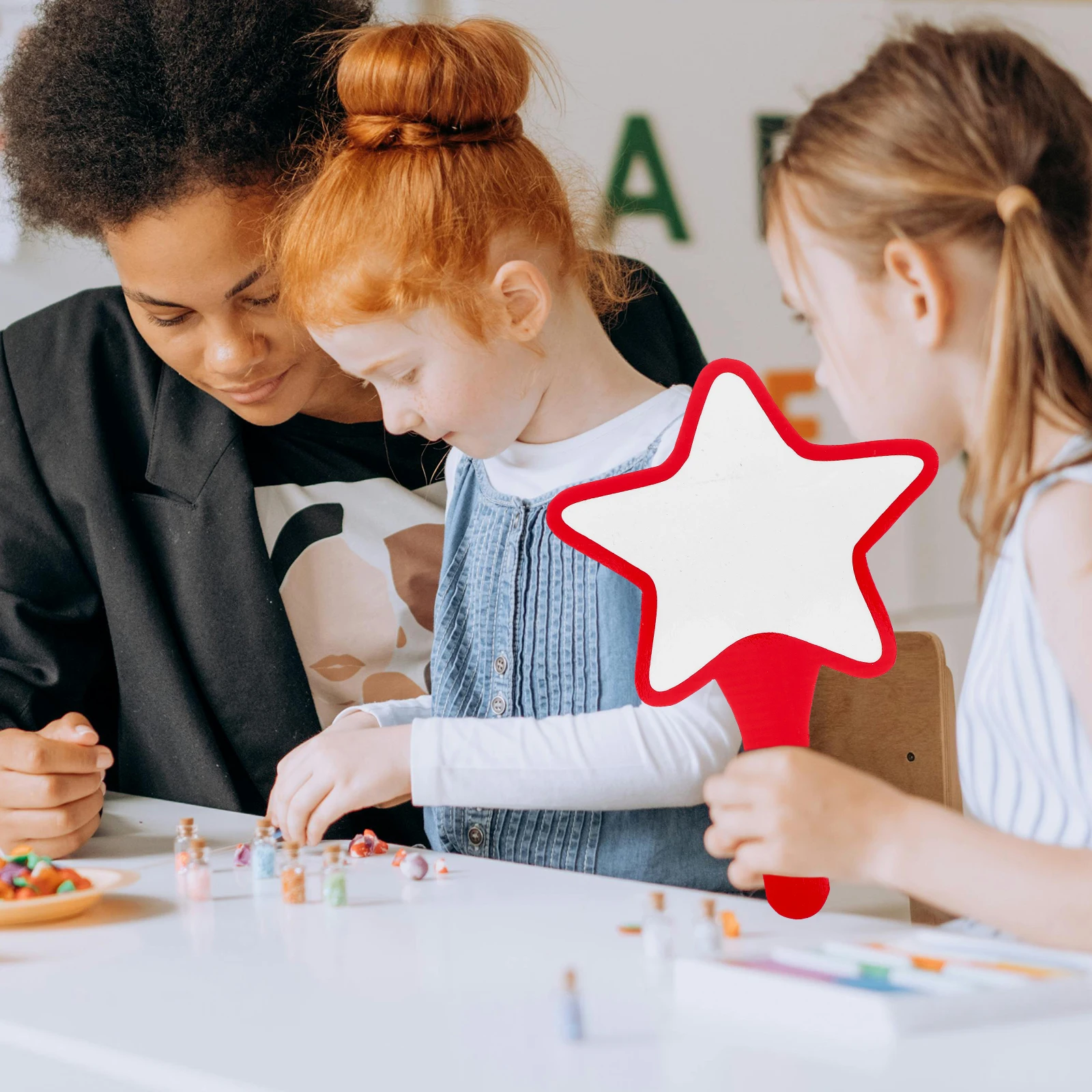 

Star Shaped Dry Erase Answer Paddle Handheld Whiteboard Reusable Scoreboard For Classroom Office Voting Scoring Lightweight