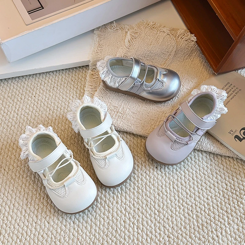 

Girls' Sandals for Ages 1-8 Beige Breathable Kids' Slip-On Shoes Silver Flat Non-Slip Children's Leather Shoes Kids' Sneakers