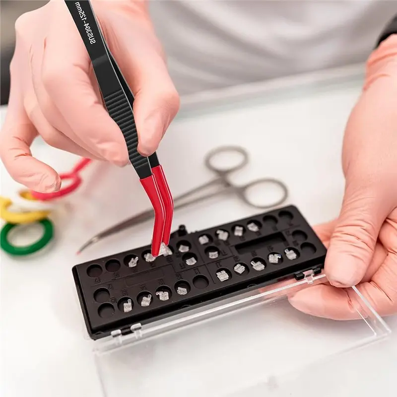 مجموعة ملاقط ذات أطراف مطاطية A93G - أطراف مستقيمة ومنحنية (قطعتان)، مثالية للحرف اليدوية والمجوهرات والإلكترونيات