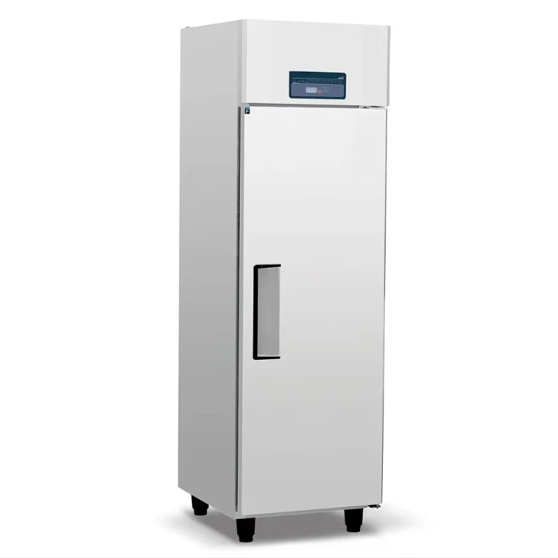 

Установка холодильных витрин и стеклянных дверей морозильной камеры.