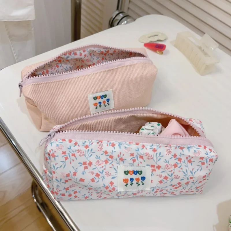 1 Piece Lovely Floral Pencil Pouch Retro European Style Flower Pencil Case High Capacity Canvas Stationery Storage Bag Student