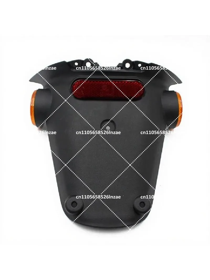 Motorcycle Rear Mudguard Splash Guard for 150 License Plate Protector