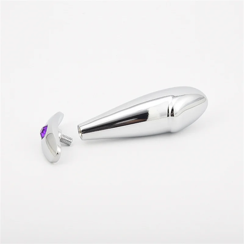 

New Style Of Sexual Toys For Wearing Metal Anal Plugs When Going Out. Alternative Toys For Men And Women With Anal Plugs